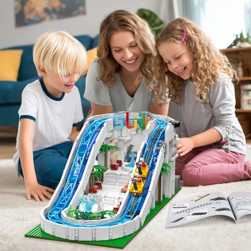 Mould King 11021 Water Slide Paradise Model